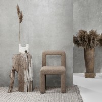 <a href="https://www.galeriegosserez.com/artistes/yakusha-victoria.html">Victoria Yakusha </a> - Toptun chair - Wool